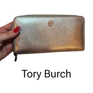 Tory Burch Robinson Metallic Silver Long Leather Wallet